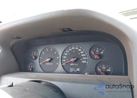 2000 Jeep Grand Cherokee Laredo z USA, uszkodzony, nr VIN 1J4G248S5YC413977